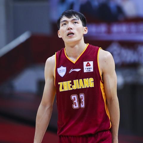 篮球控卫是什么意思？一文读懂场上的大脑与指挥官