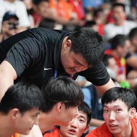 NBA解说员有哪些，盘点那些让比赛更精彩的声音名片