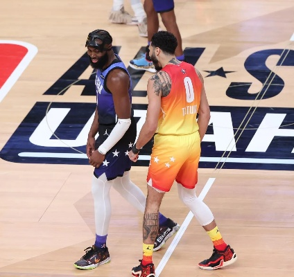NBA全明星最终结果，东部211比186大胜西部，塔图姆狂砍55分荣膺MVP