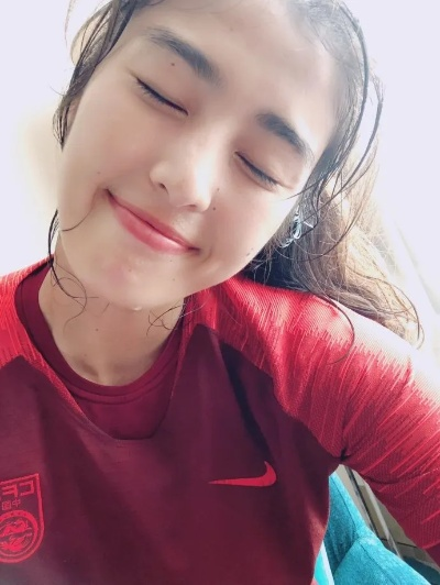 从最美门将到公益使者，女足队员赵丽娜的简介与传奇人生