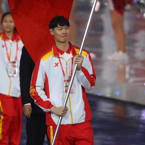 耐克和乔丹是一个牌子吗？答案藏在那个勾子和飞人的故事里