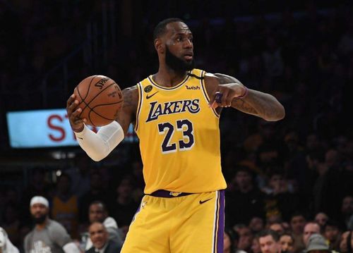 NBA篮球运动员排行榜前十名，历史与现役的巅峰对决